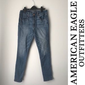 American Eagle High Rise Jegging
